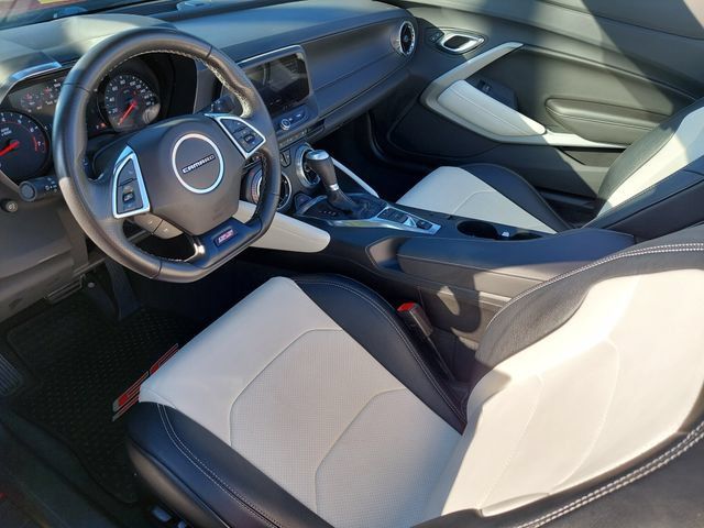 Used 2023 Chevrolet Camaro SS RWD image 6