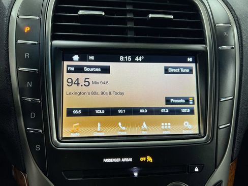 Used 2019 Lincoln Nautilus Reserve image 14