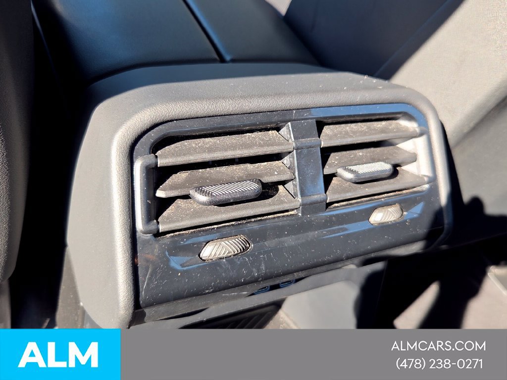 Used 2026 BMW 530i xDrive AWD/4WD image 11