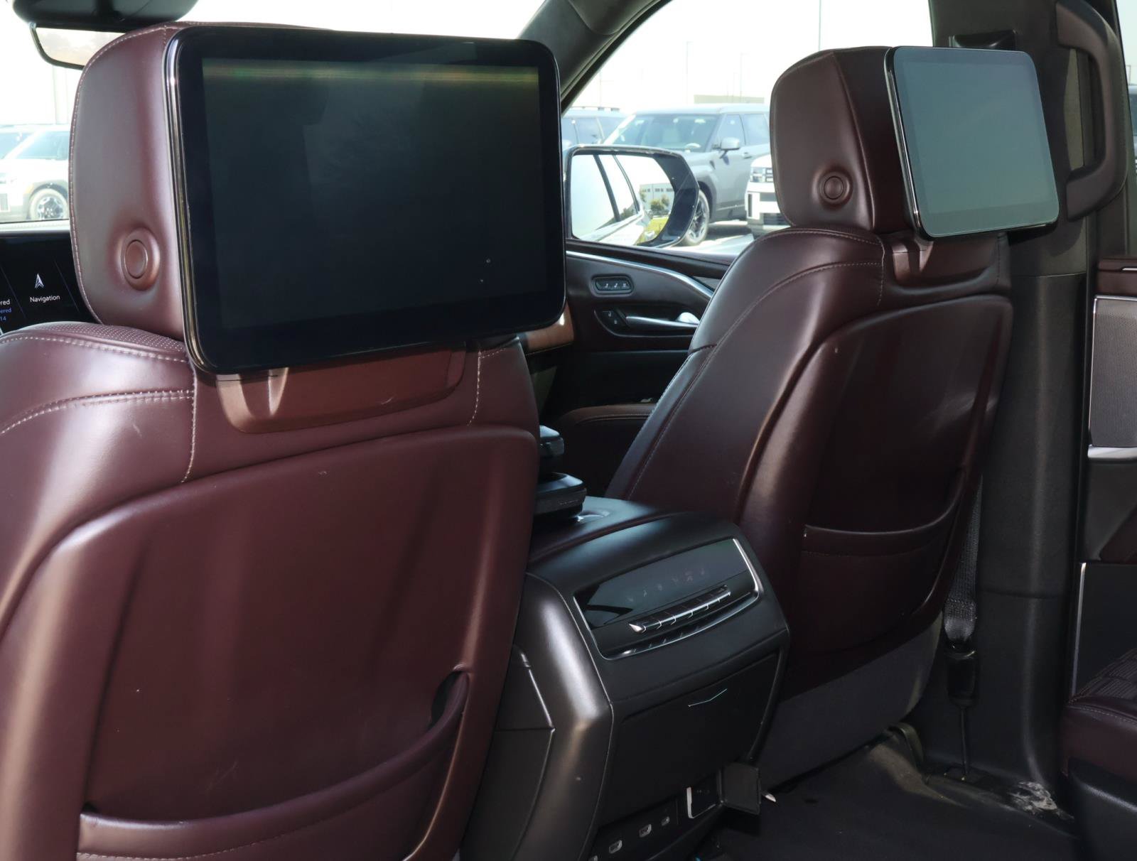 Used 2023 Cadillac Escalade V AWD/4WD image 19