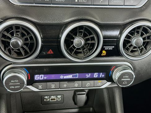 Used 2020 Nissan Sentra SV w/ Electronics Package FWD image 22
