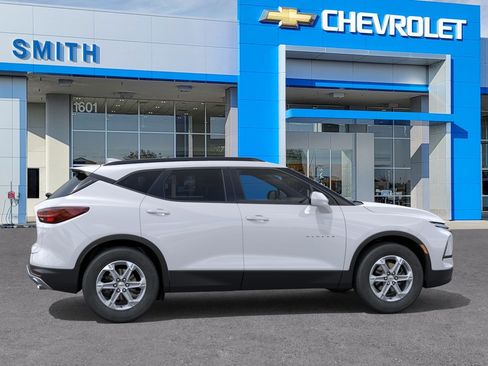 New 2026 Chevrolet Blazer LT w/ Convenience Package FWD image 29