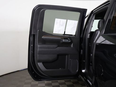 Used 2025 Chevrolet Silverado 1500 LT Trail Boss w/ Convenience Package II AWD/4WD image 21