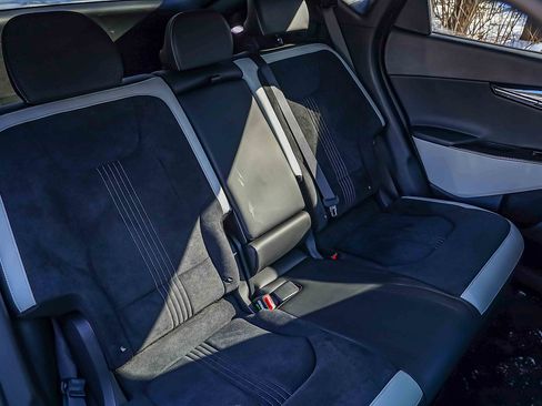 Used 2022 Kia EV6 GT-Line image 24