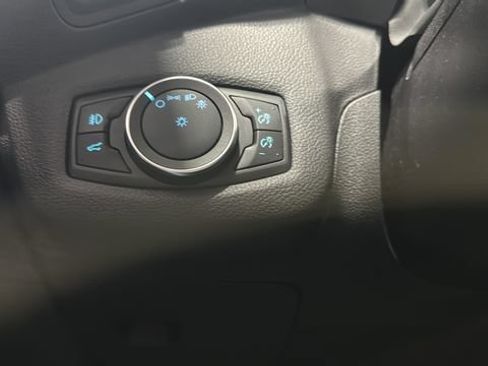Used 2018 Ford Escape SE AWD/4WD image 13