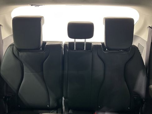 New 2026 Kia Carnival FWD image 27