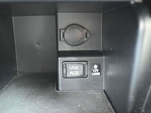 Used 2012 Toyota Camry LE image 23