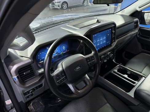 Used 2025 Ford F150 XLT w/ Equipment Group 301A Standard AWD/4WD image 18