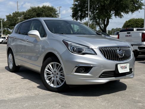 Used 2018 Buick Envision Preferred FWD image 2