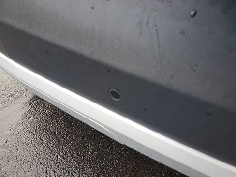 Used 2019 Chevrolet Blazer LT image 11