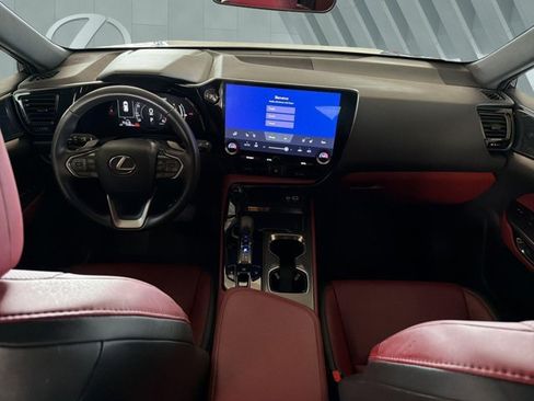 Certified 2025 Lexus NX 250 FWD w/ Accessory Package (2T) image 15