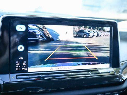 New 2026 Volkswagen Atlas SE image 36