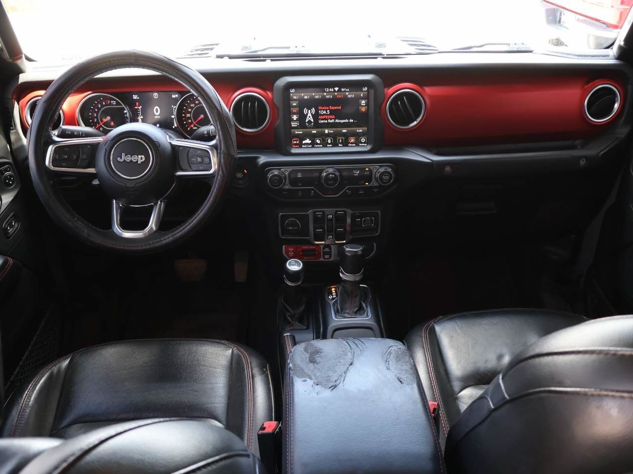 Used 2020 Jeep Gladiator Rubicon AWD/4WD image 11