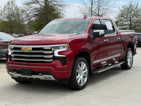 Used 2024 Chevrolet Silverado 1500 High Country w/ High Country Premium Package image 11