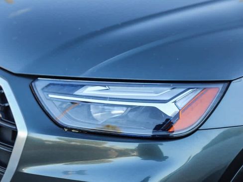 Used 2023 Audi Q5 2.0T Premium w/ Convenience Package image 7