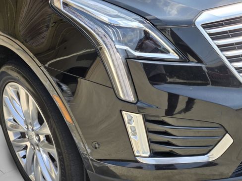 Used 2017 Cadillac XT5 Platinum w/ Driver Assist Package AWD/4WD image 34