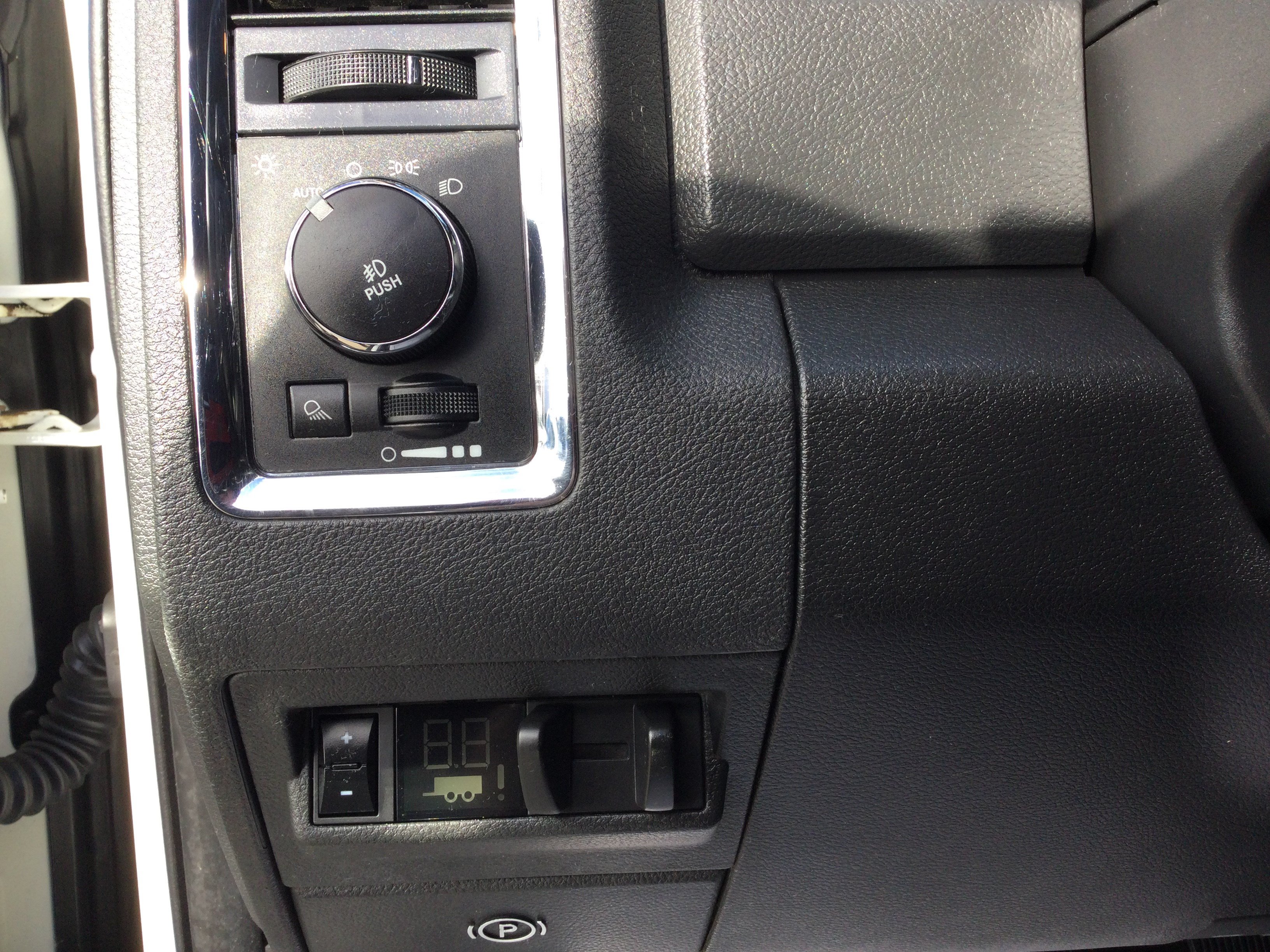 Used 2012 RAM 2500 Laramie w/ Protection Group AWD/4WD image 10