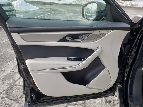 New 2025 Jaguar F-PACE R-Dynamic S image 9