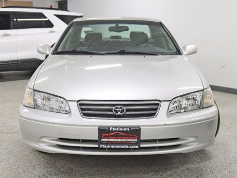Used 2001 Toyota Camry V6 image 6