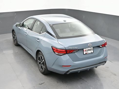 Used 2024 Nissan Sentra SV FWD image 41
