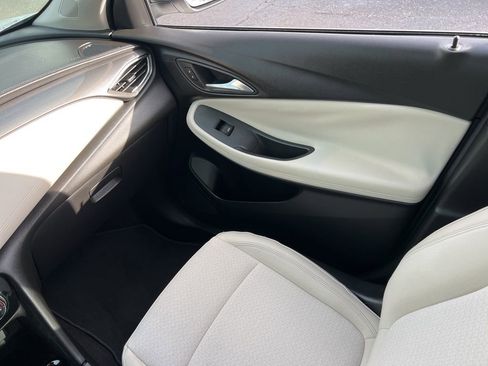 Used 2020 Buick Encore GX Select image 28
