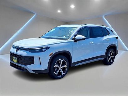 New 2025 Volkswagen Tiguan SE