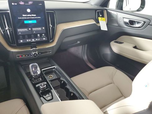 New 2026 Volvo XC60 B5 Plus w/ Climate Package AWD/4WD image 18