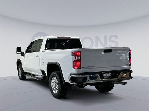 Used 2024 Chevrolet Silverado 2500 LT image 14