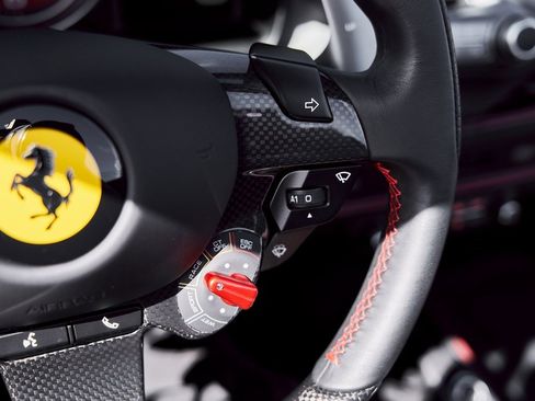 Used 2022 Ferrari F8 Tributo image 60