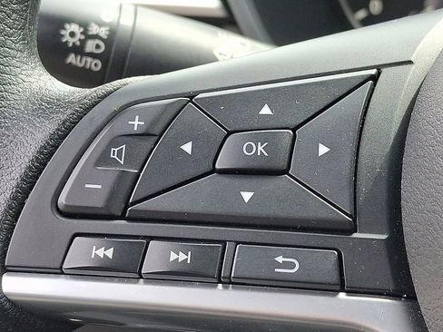 Used 2025 Nissan Altima 2.5 SV image 21