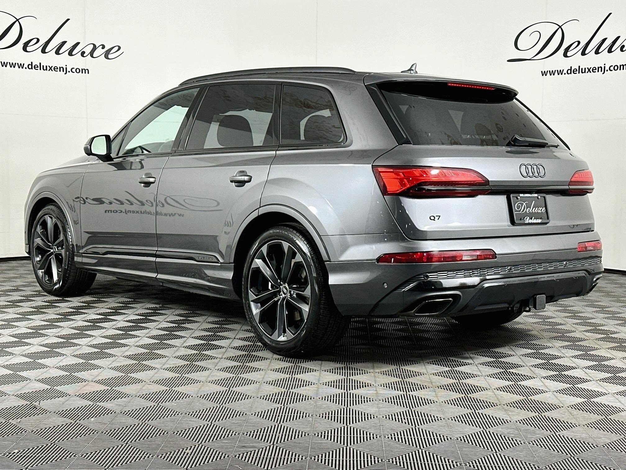 Used 2025 Audi Q7 3.0T Prestige AWD/4WD image 4