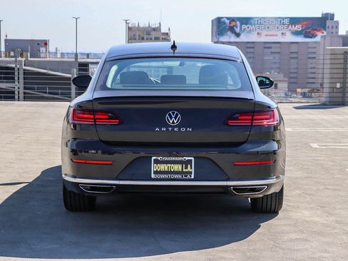 Used 2021 Volkswagen Arteon SE image 5