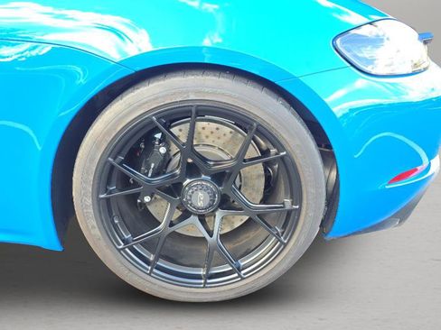 Used 2023 Porsche 718 Cayman GT4 RS w/ Weissach Package RWD image 15