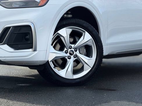 Used 2025 Audi Q5 2.0T Premium AWD/4WD image 2