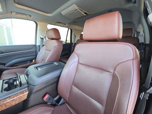 Used 2020 Chevrolet Tahoe Premier w/ Premier Plus Edition image 10