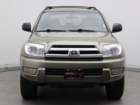 Used 2005 Toyota 4Runner SR5 RWD image 2