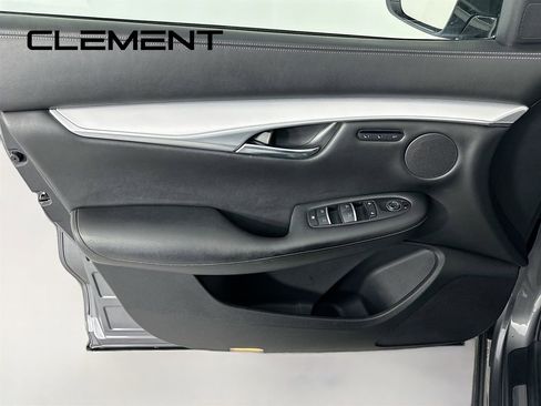 Used 2019 INFINITI QX50 Luxe image 28