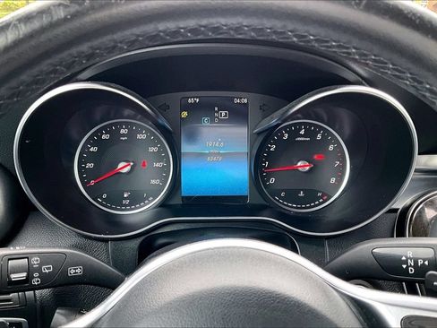 Used 2020 Mercedes-Benz GLC 300 4MATIC image 23