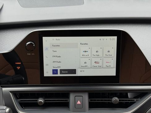 New 2026 Lexus UX 300h AWD image 17