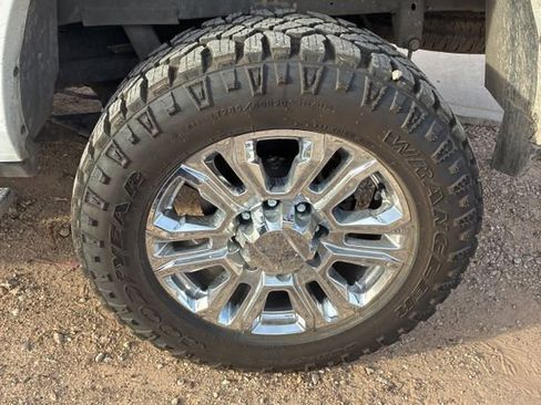 Used 2023 RAM 2500 Limited image 18