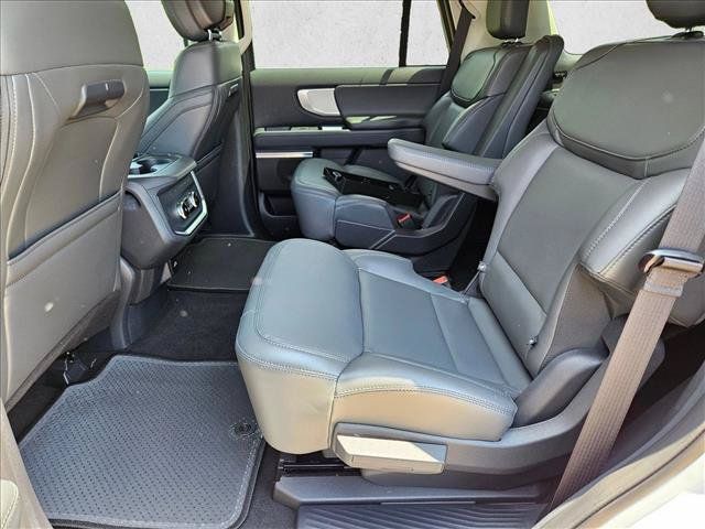 New 2027 Ford Expedition Active RWD image 16