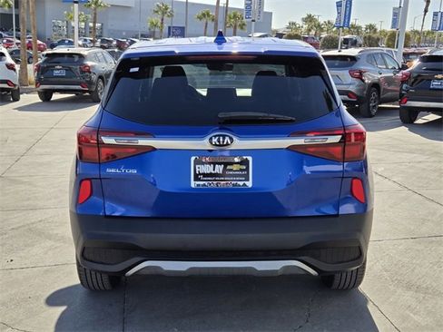 Used 2021 Kia Seltos LX image 5