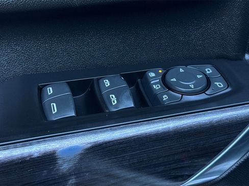 Certified 2021 Chevrolet Silverado 2500 LTZ w/ Z71 Chrome Sport Edition image 12