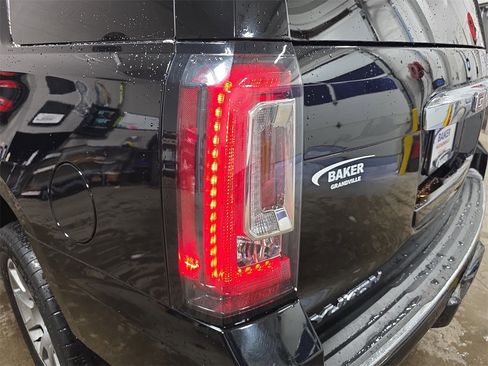 Certified 2019 GMC Yukon Denali w/ Open Road Package image 36