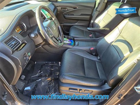 Certified 2018 Honda Pilot Touring image 13