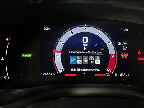 Used 2025 Toyota Camry SE image 19