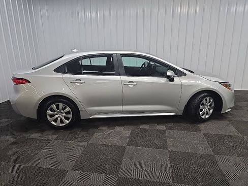 Used 2023 Toyota Corolla LE FWD image 2