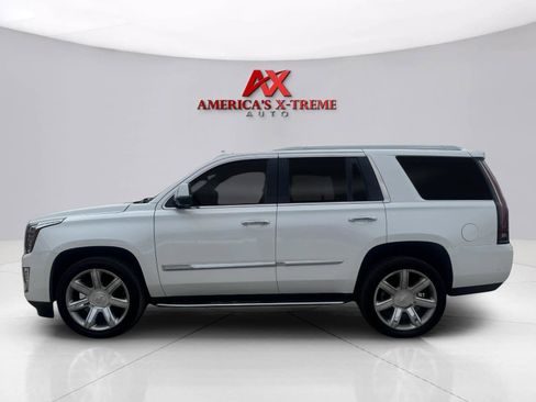 Used 2020 Cadillac Escalade Premium Luxury AWD/4WD image 2