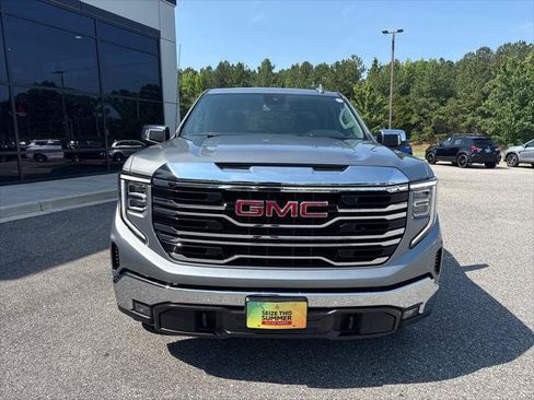 Used 2026 GMC Sierra 1500 SLT AWD/4WD image 2