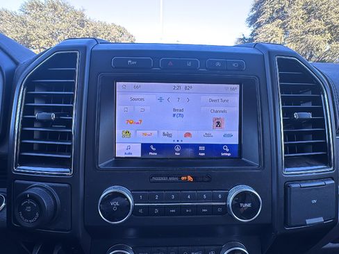 Used 2020 Ford Expedition Limited w/ Special Edition Package image 19